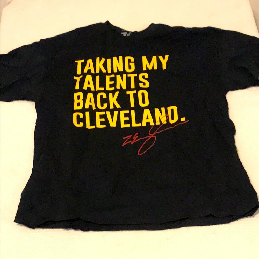 The Holy Culture Black T-shirt - Picture 1 of 8